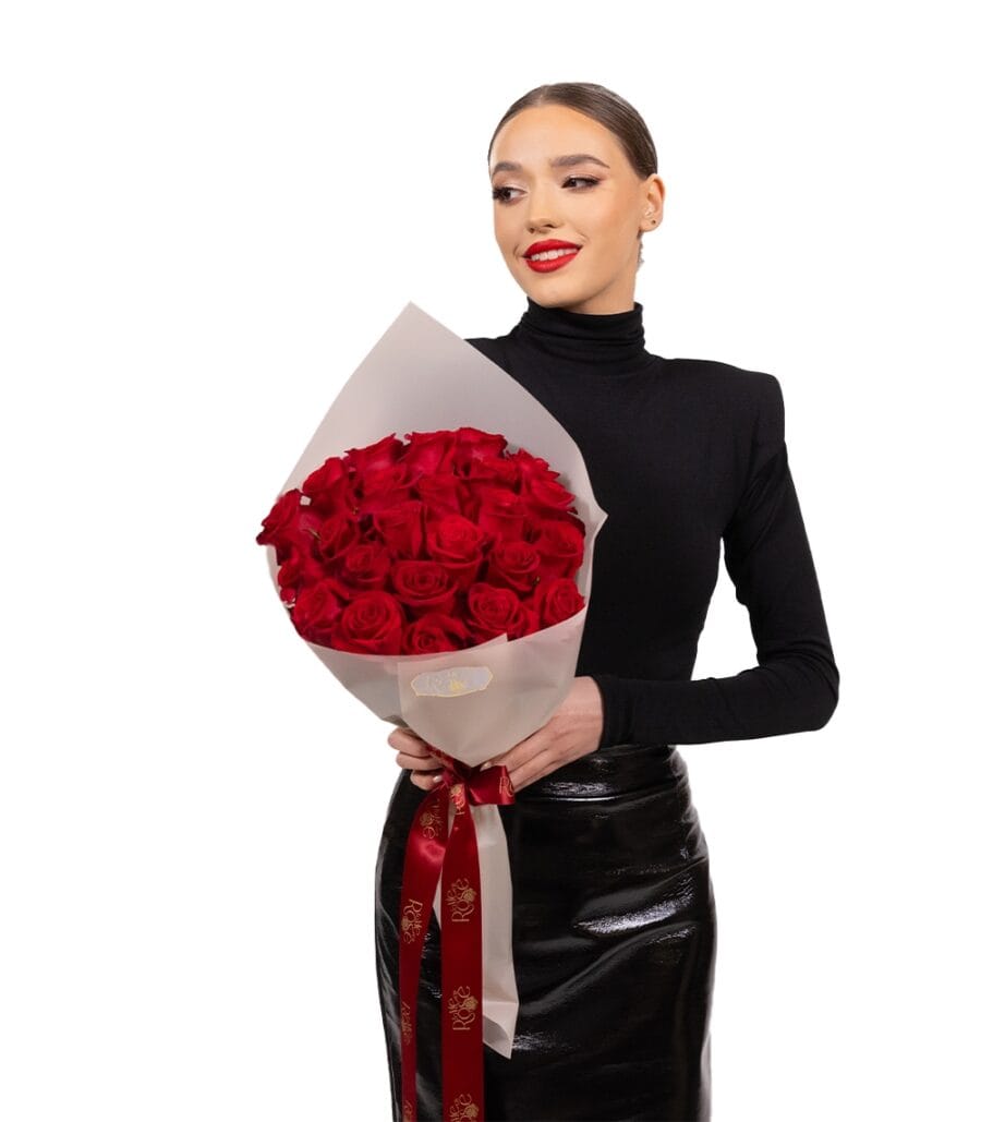 Flora Ria Red Roz Bouquet of 25 Red Roses - Capri • La Vie en Rose Flower Shop Dubai • As ...